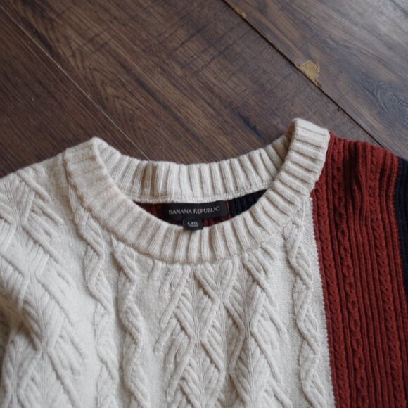 Banana Replublic Block Ladies  Sweater - Picture 3 of 6